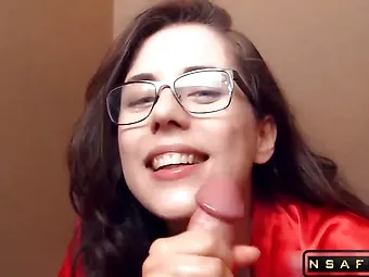 tadıyor Bak Ama Dokunma